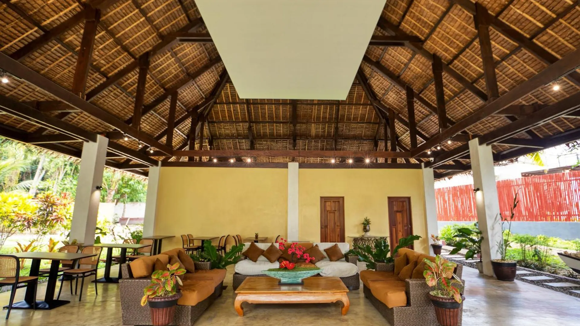Secret Garden Resort & Villas Panglao Island Biking Филиппины