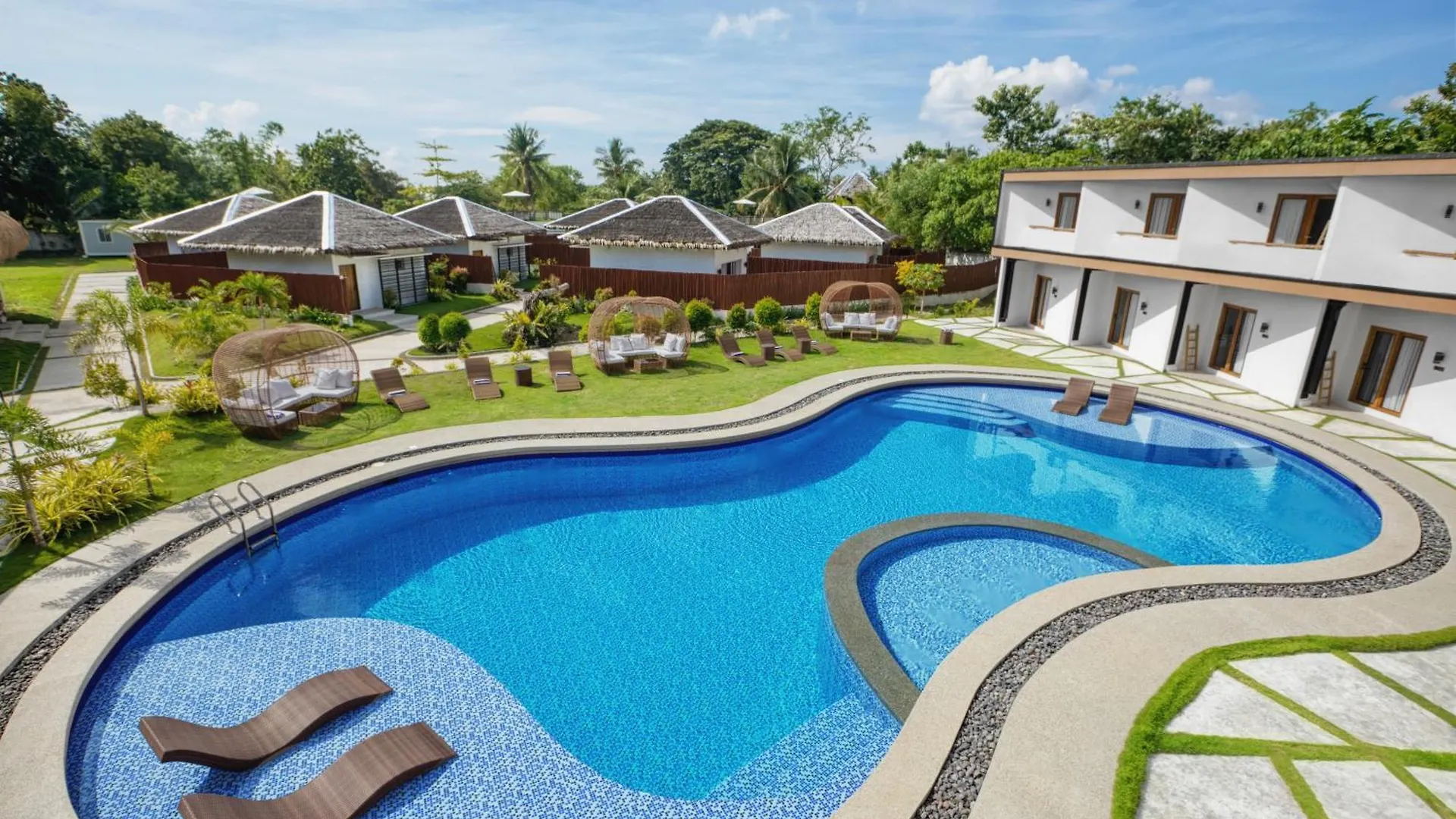 Отель Secret Garden Resort & Villas Panglao Island Biking