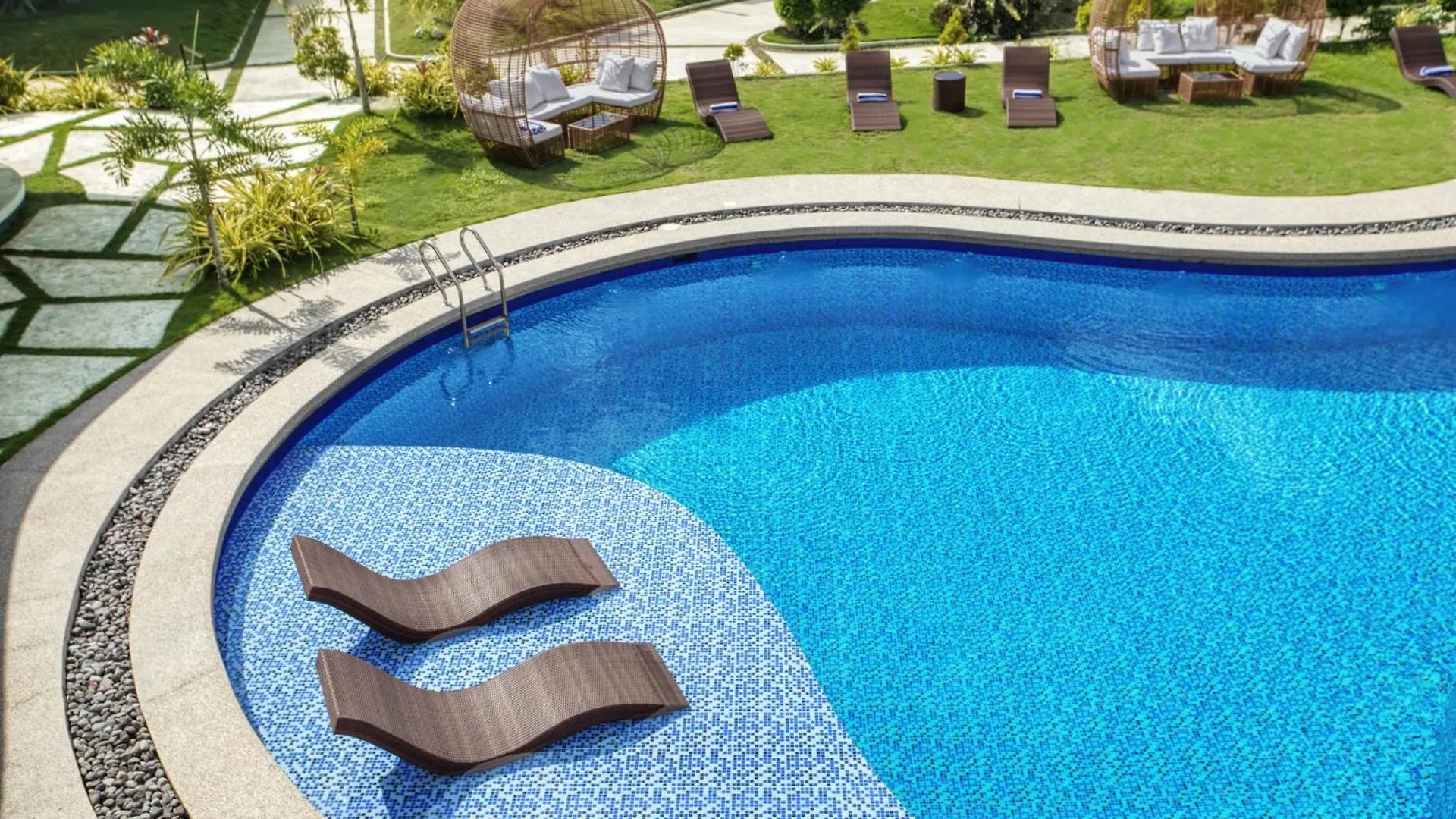 Hotel Secret Garden Resort & Villas Panglao Island Biking